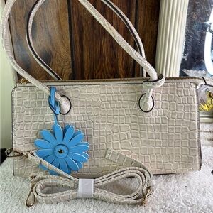 Elegant Cream Crocodile-Embossed Handbag